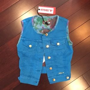 MET aqua vest